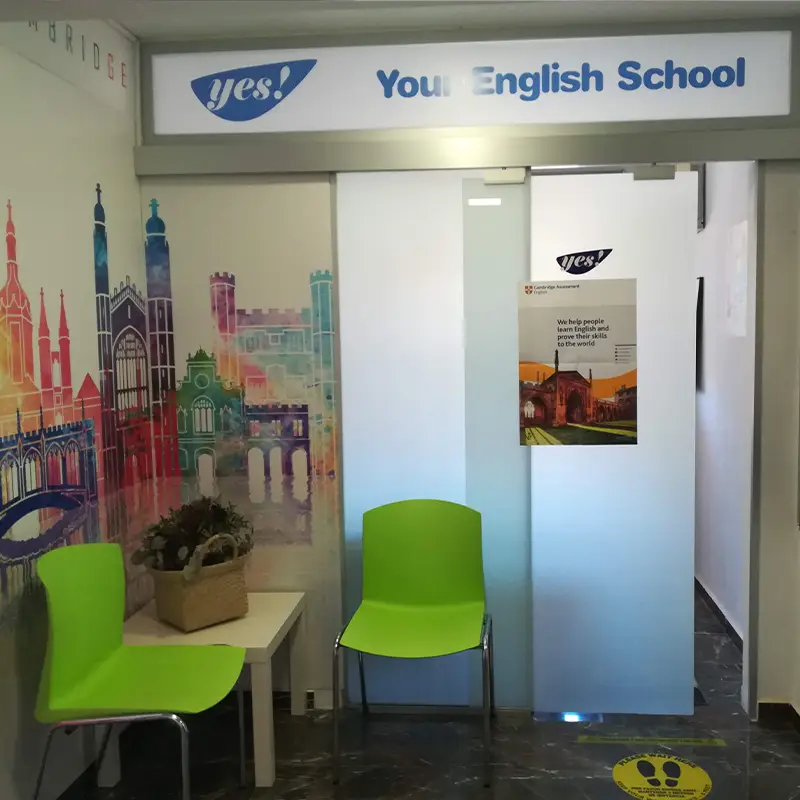 Entrada de Academia YES, Your English School